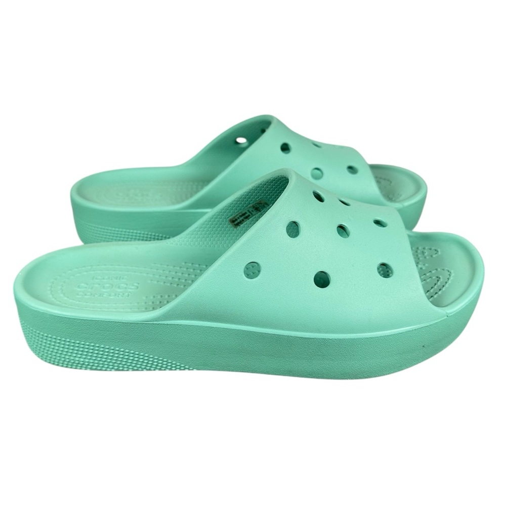 CROCS Classic Platform Slide sandals in Jade Stone